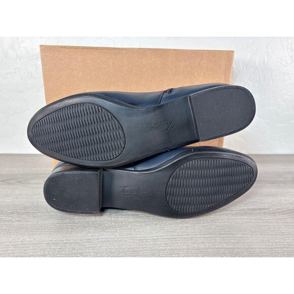 Trotters Smooth Leather Side Zipper Major Bootie, Navy Blue Women’s Size 12- NIB - Picture 6 of 7